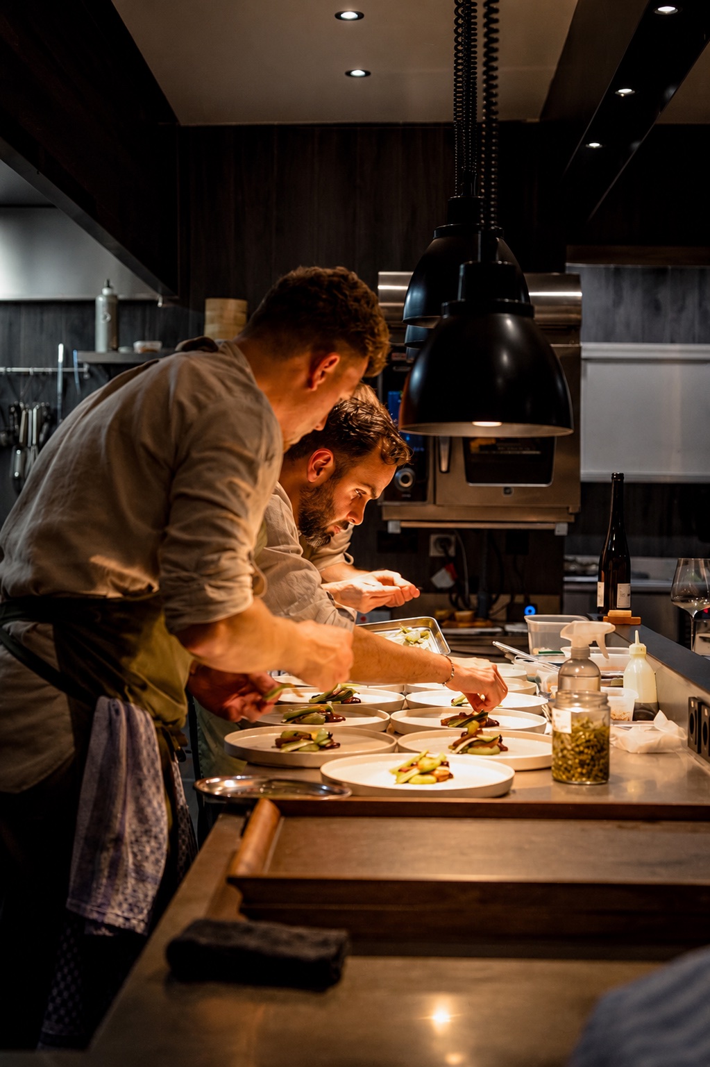 Anrichten am Pass direkt vor dem Chef’s Table